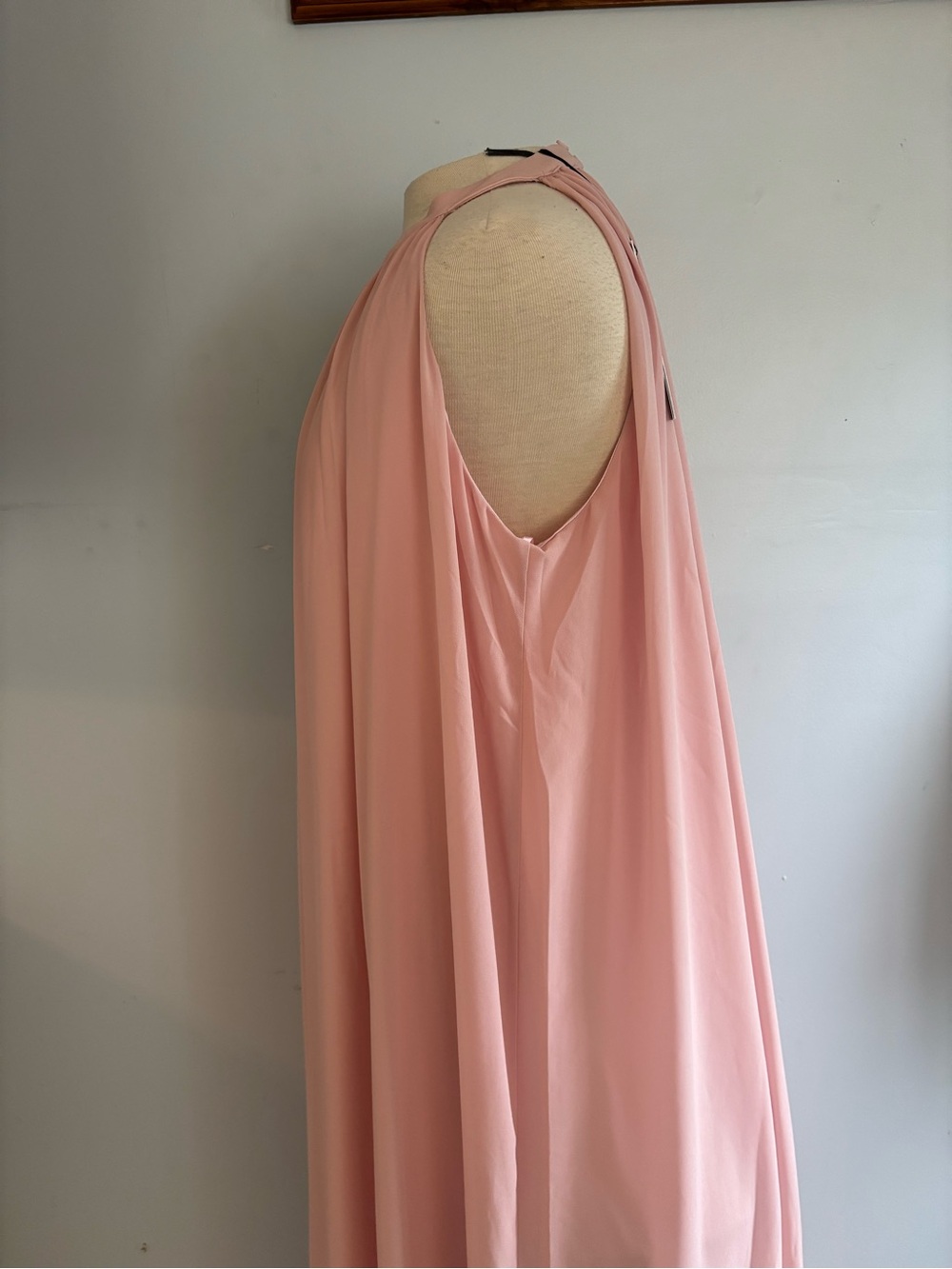 Italian Flowing sleeveless Maxi dress in Blush Pink - Picture 7 of 7